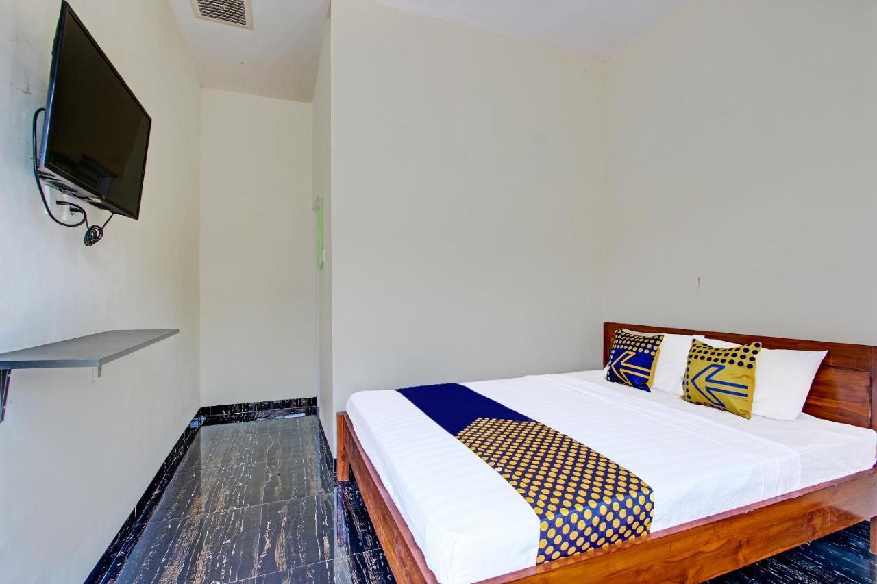 Spot On 91709 Aster Hotel Syariah Karanganyar  Exterior photo